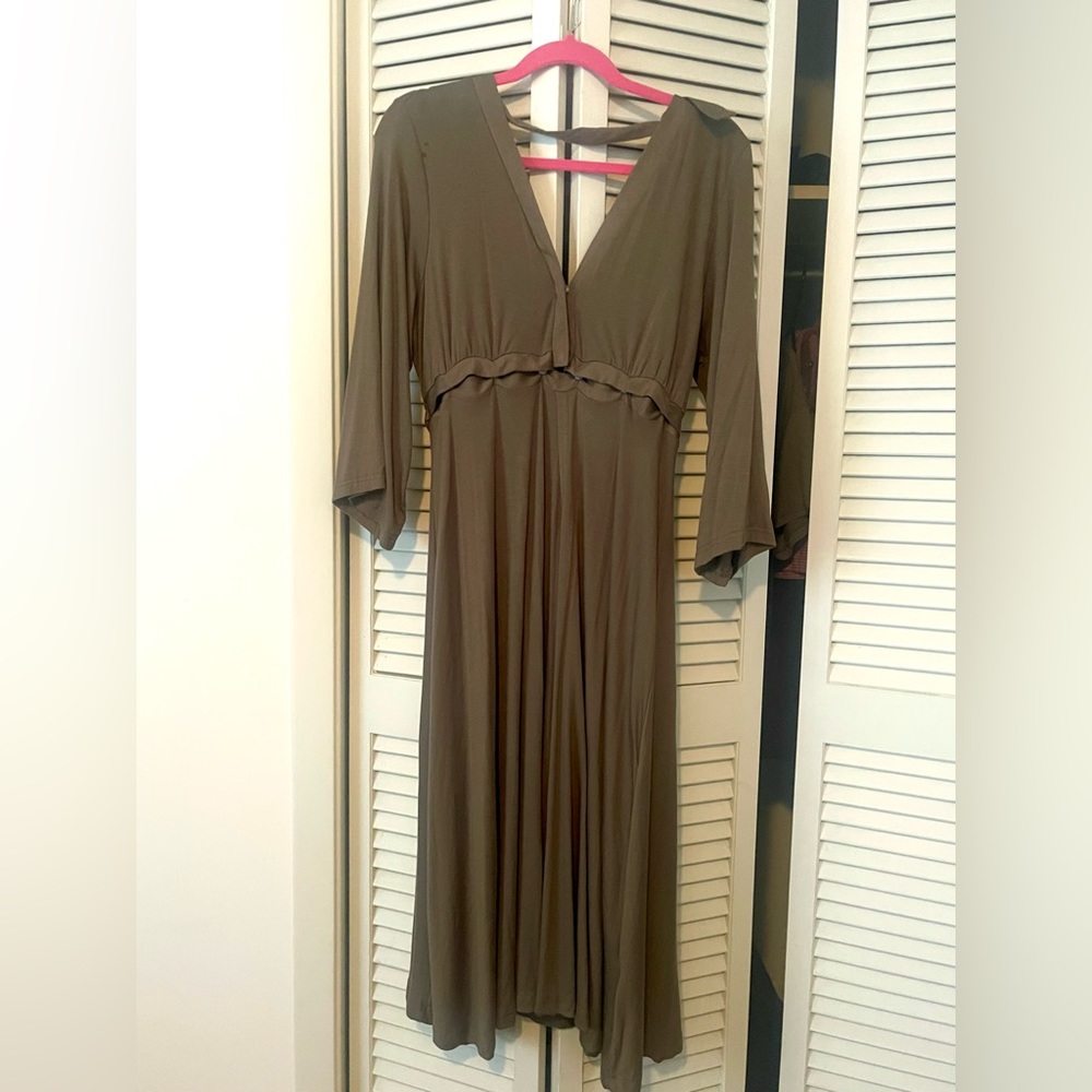 Lila Labor & Postpartum Gown in Sage